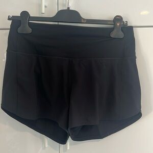 Lululemon Woman’s Athletic Speed up High Rise Short 4”. Black.